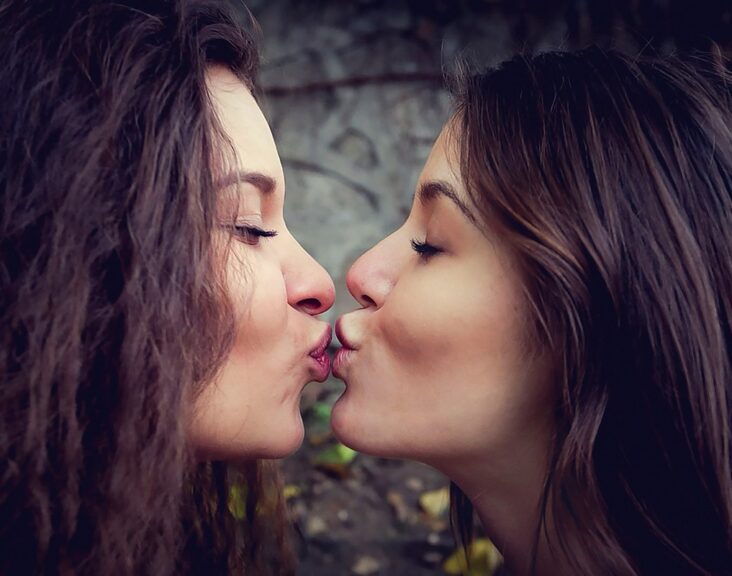 Sprawdź swoją orientację seksualną. Jak rozpoznać czy jestem lesbijką? 