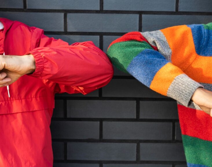 Biseksualizm – czym się charakteryzuje i co to znaczy biseksualny?